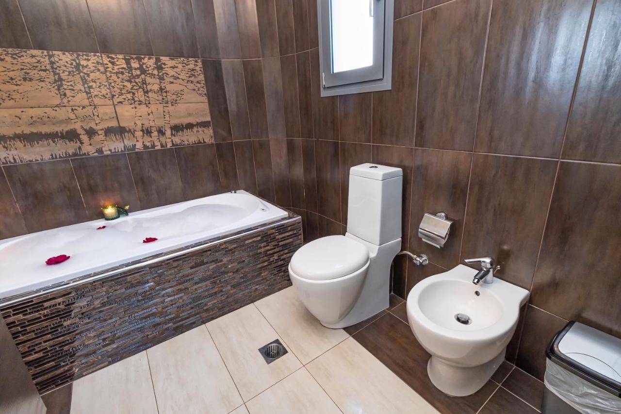 Nefeli & Dina Villas By Diomedes Group Nea Moudhania Exteriör bild